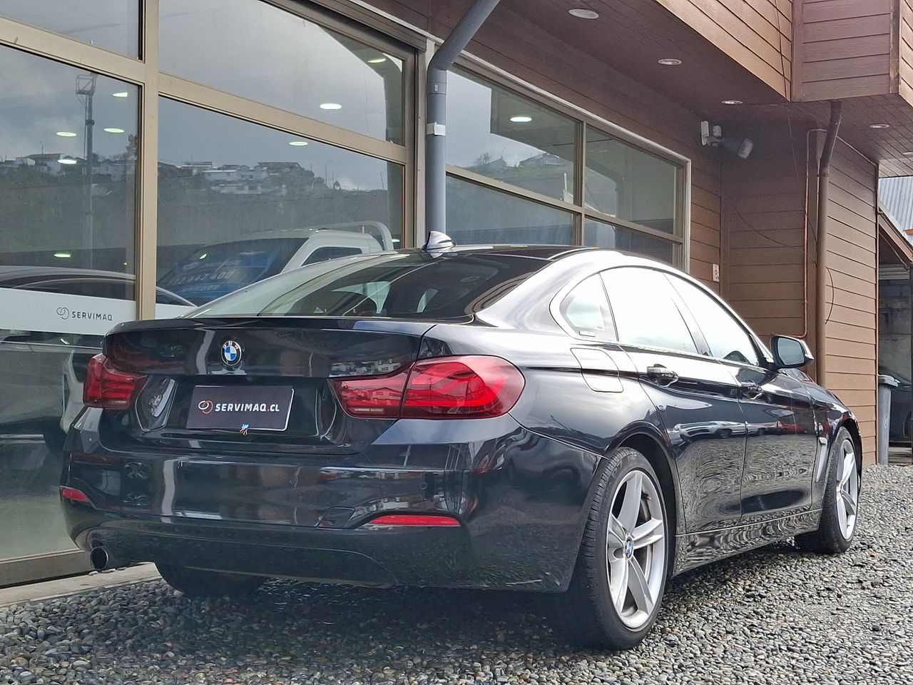 BMW - 9