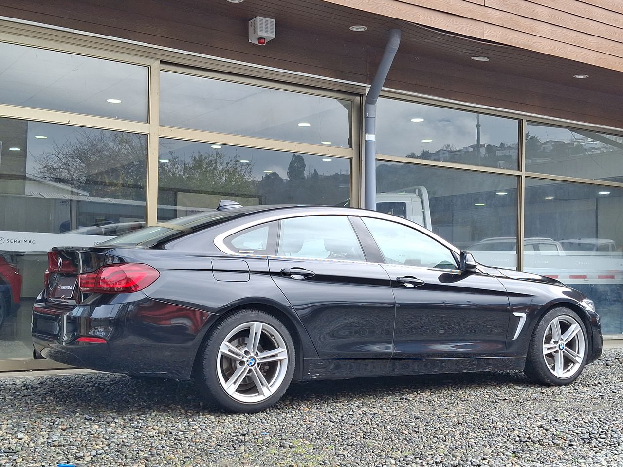 BMW - 10