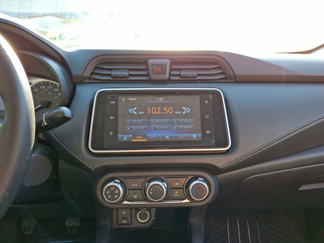 NISSAN - 27