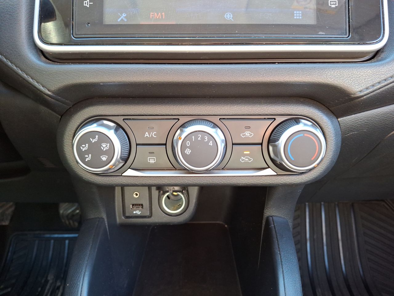 NISSAN - 28