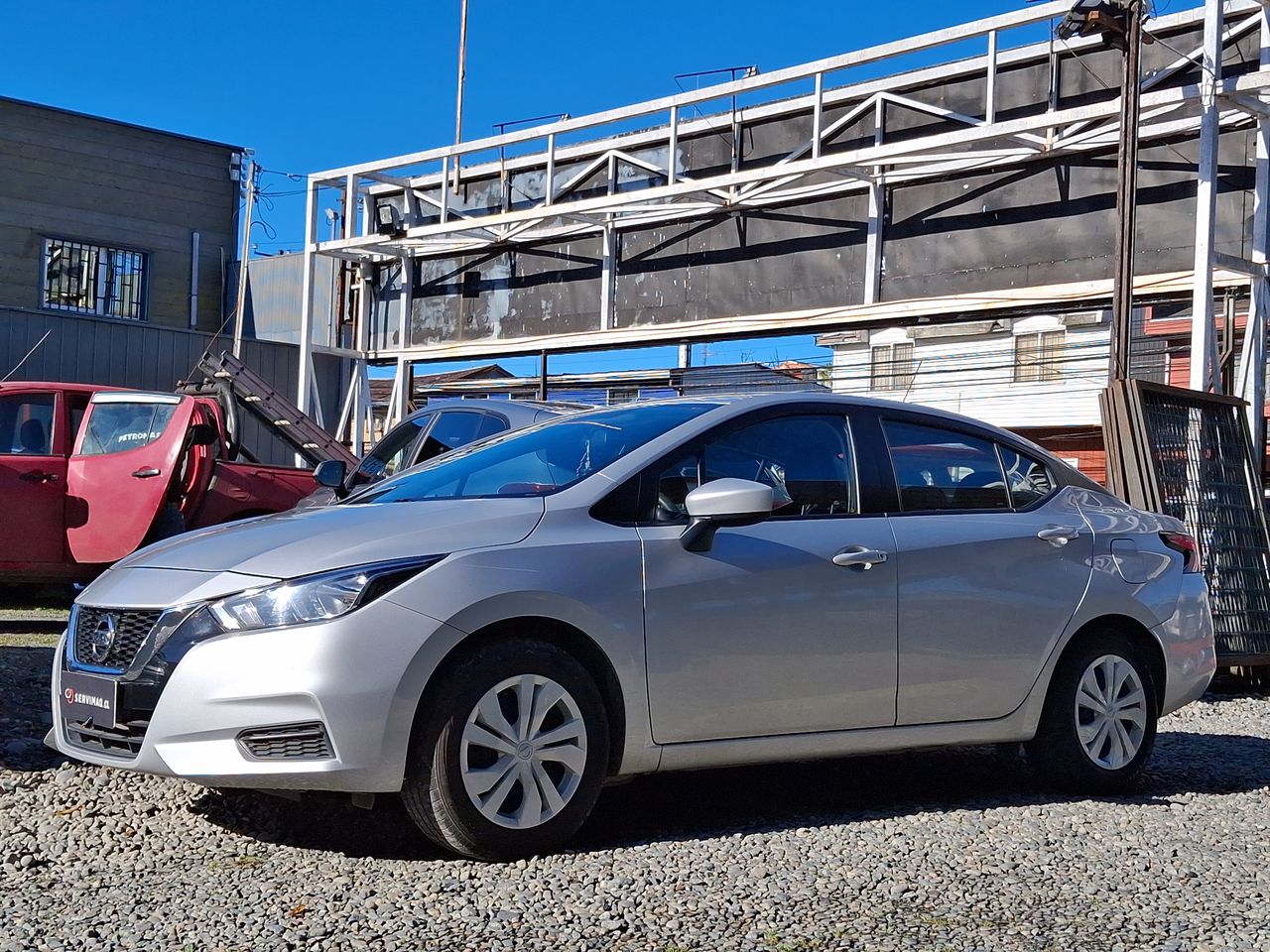 NISSAN - 4
