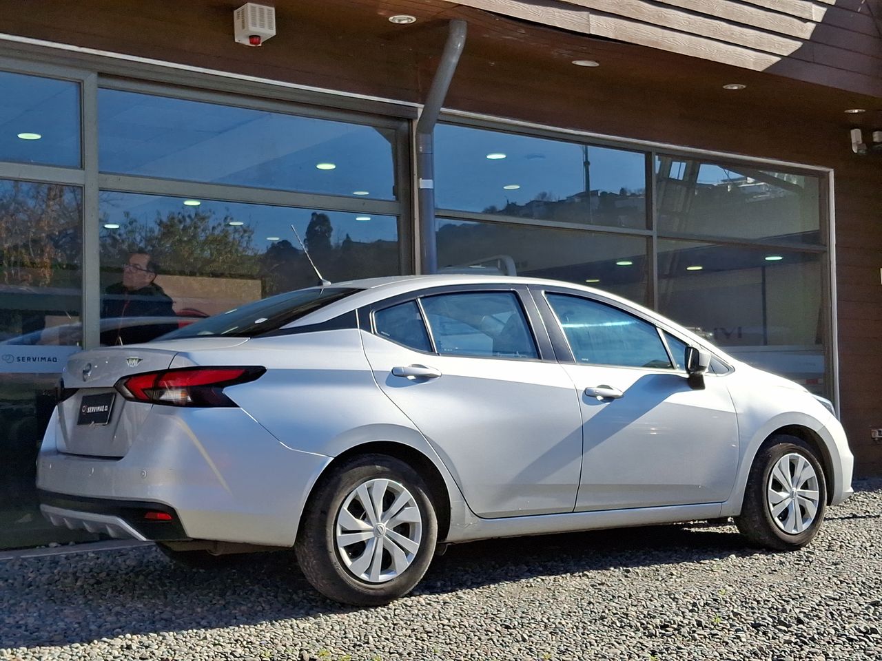 NISSAN - 10