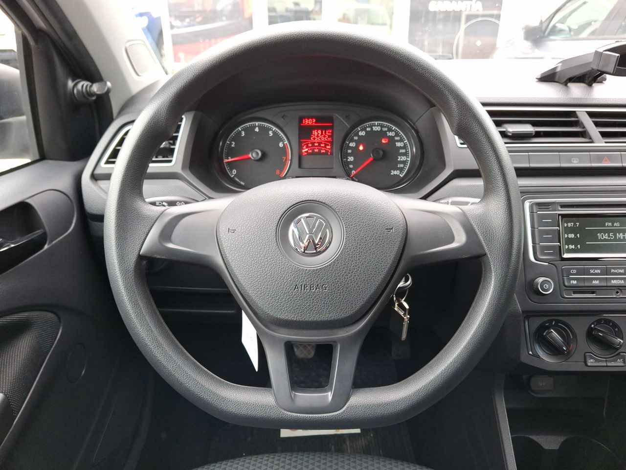 VOLKSWAGEN - 25