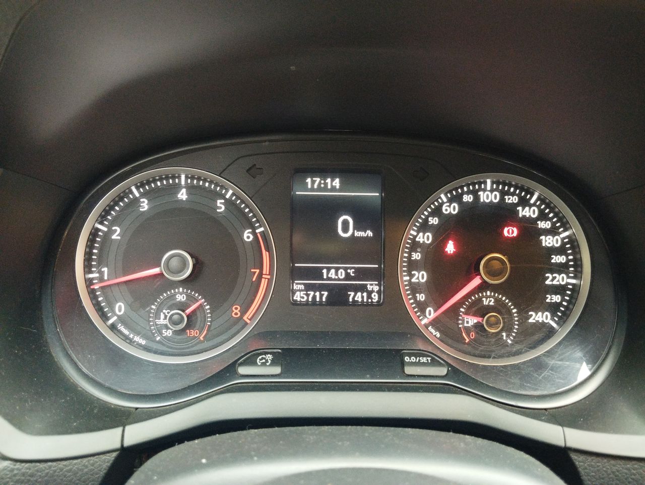VOLKSWAGEN - 26