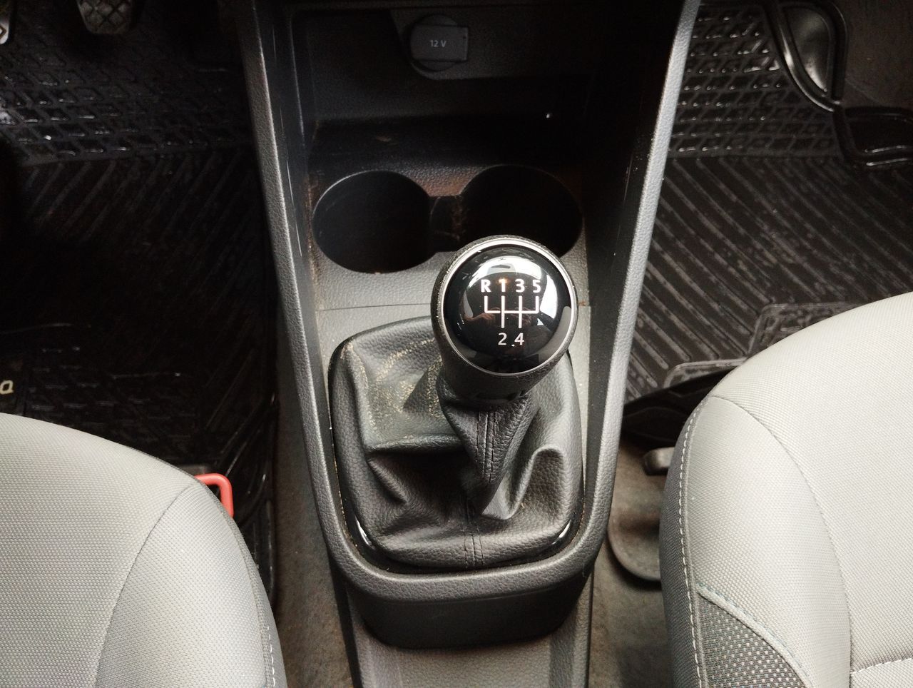 VOLKSWAGEN - 29