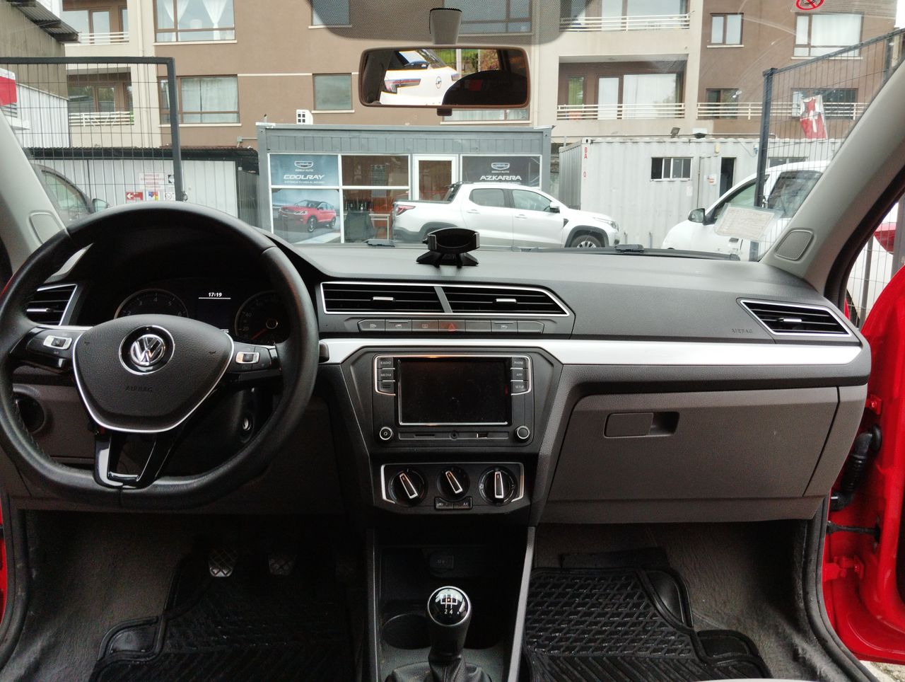 VOLKSWAGEN - 13