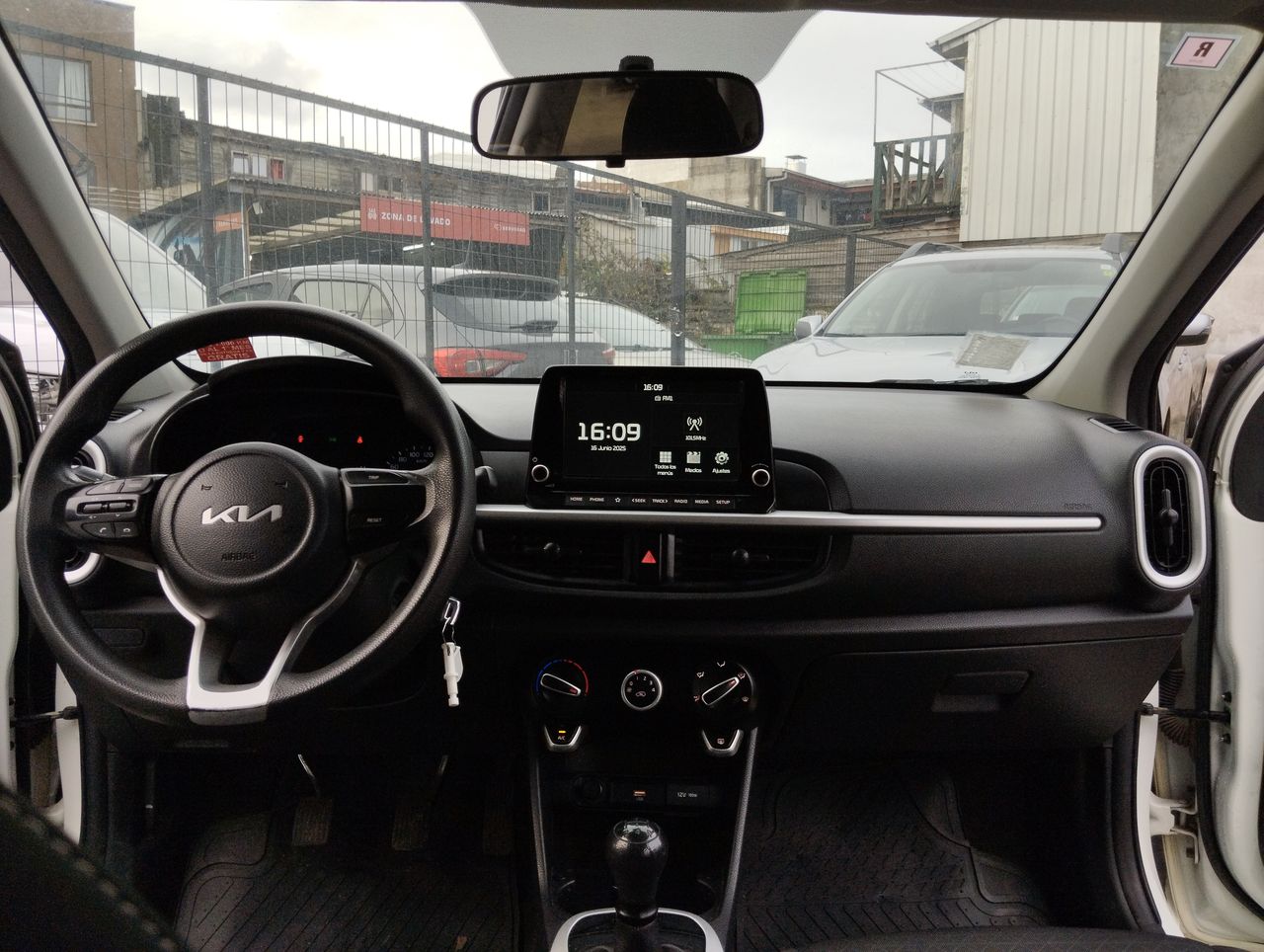 KIA - 13