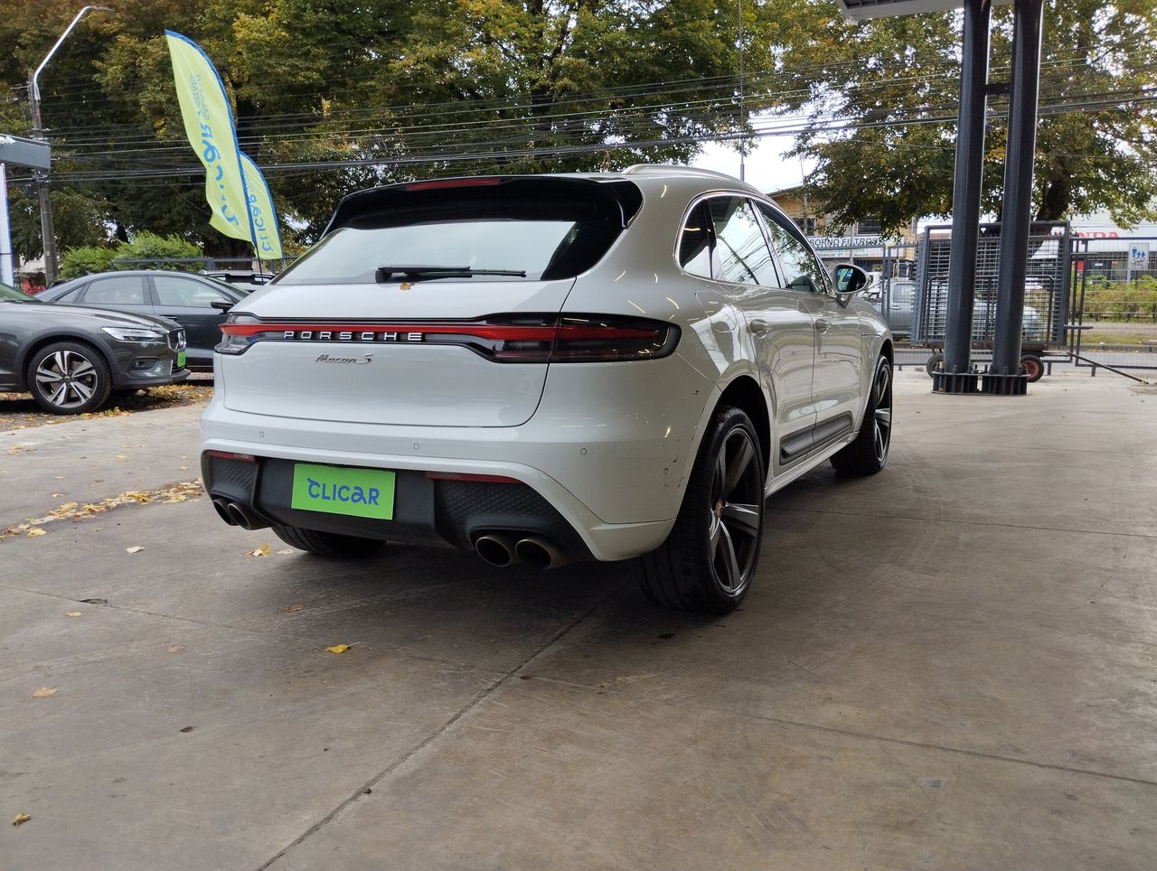 PORSCHE - 1