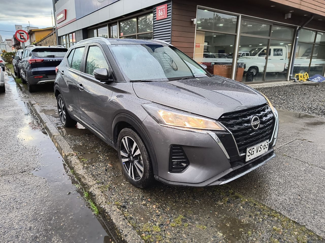 NISSAN - 6