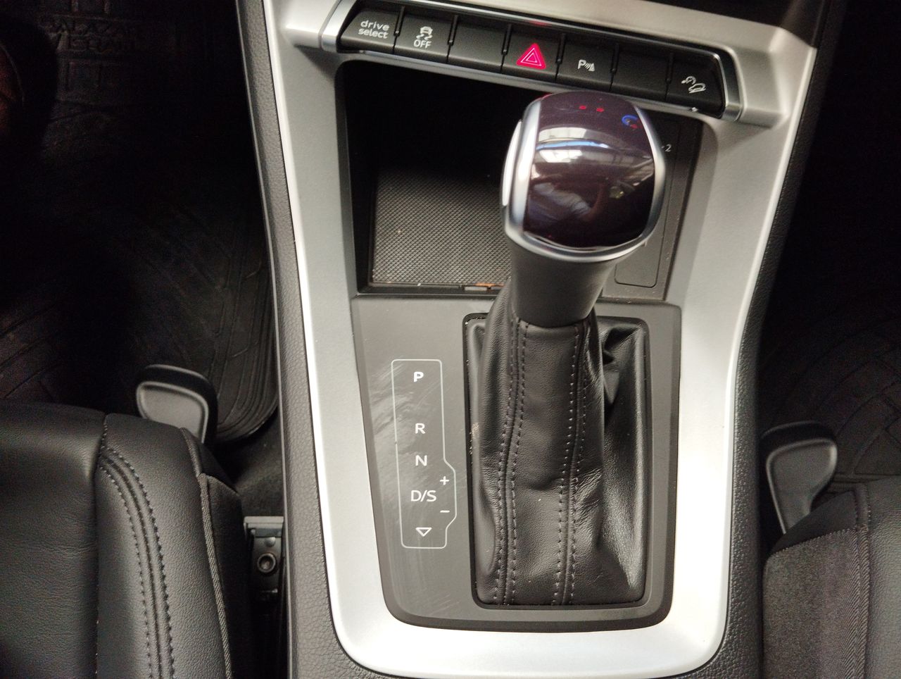 AUDI - 30