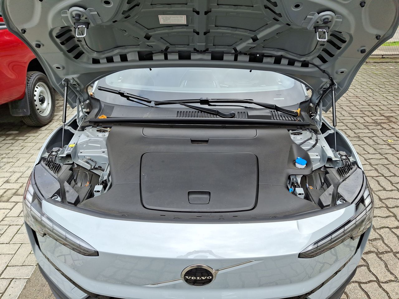 VOLVO - 36