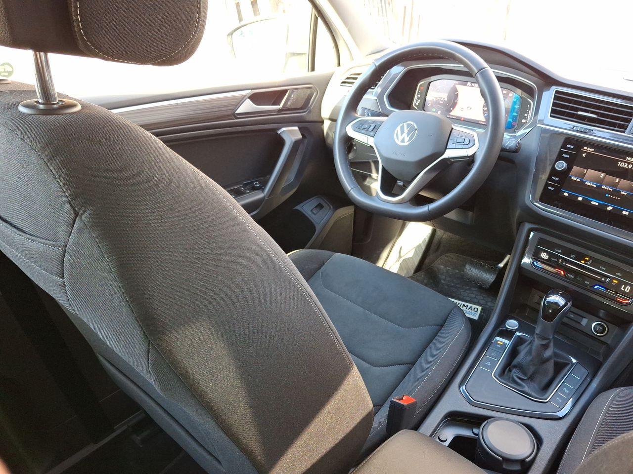 VOLKSWAGEN - 20