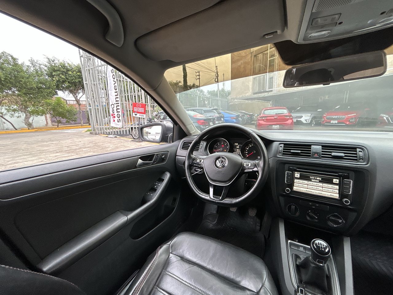 VOLKSWAGEN - 16