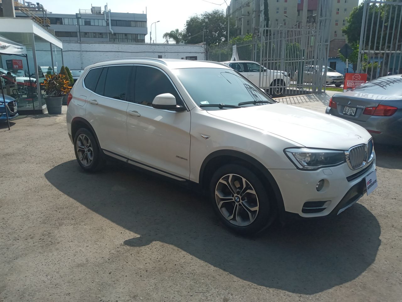 BMW - 4