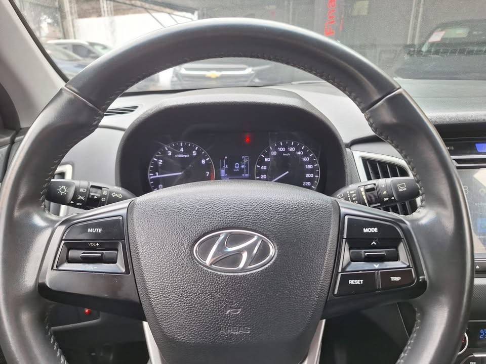 HYUNDAI - 10