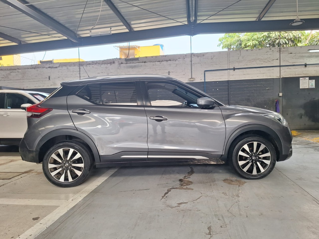 NISSAN - 3