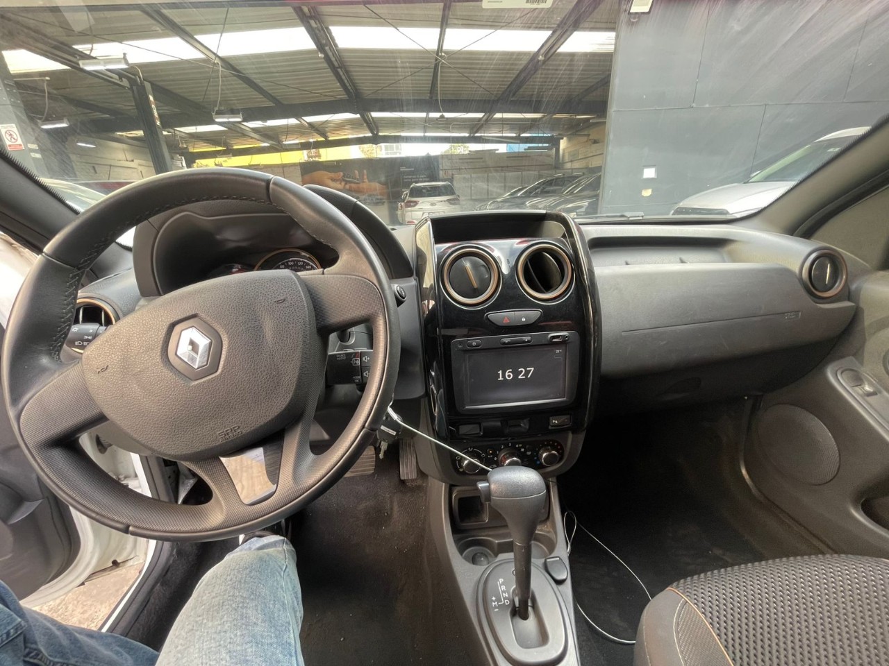 RENAULT - 12