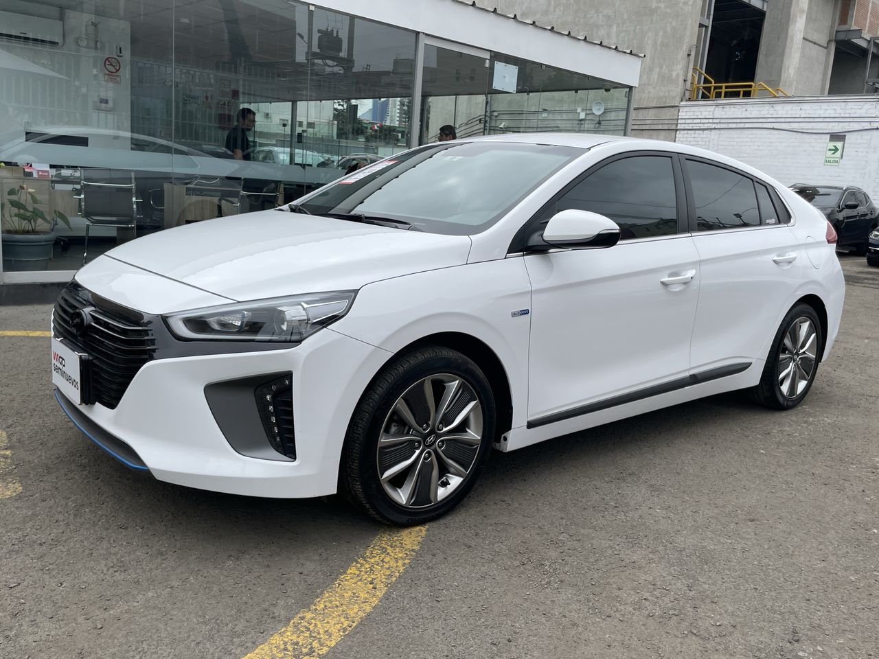 HYUNDAI - 3