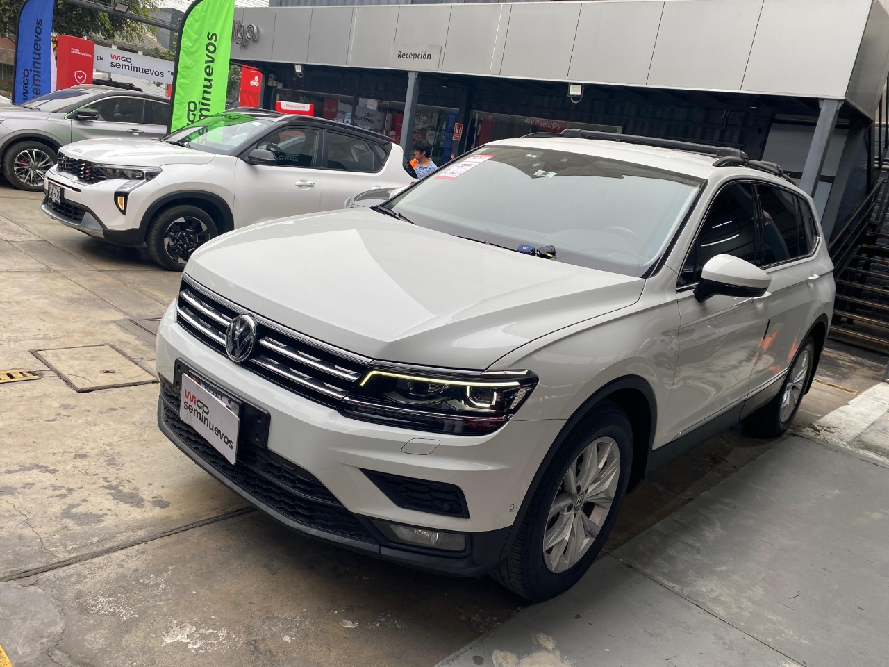 VOLKSWAGEN - 2