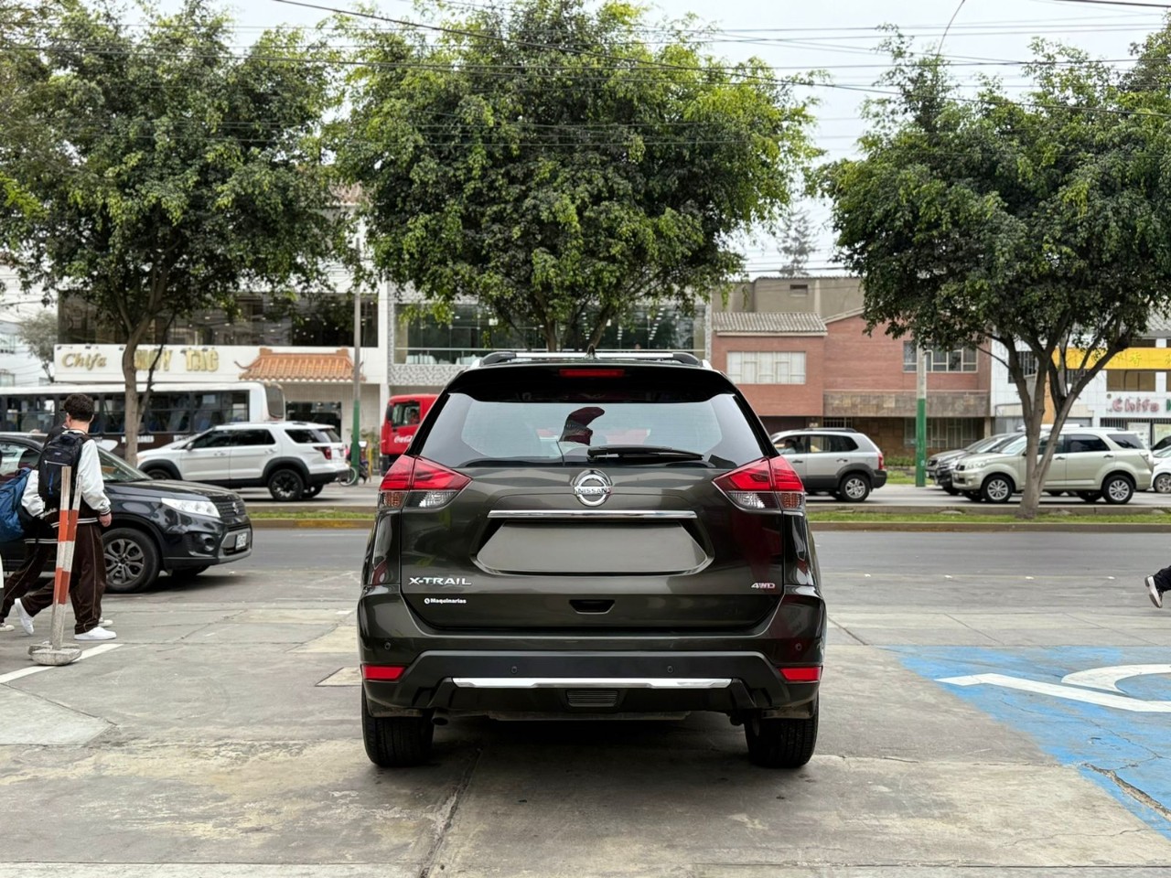 NISSAN - 4