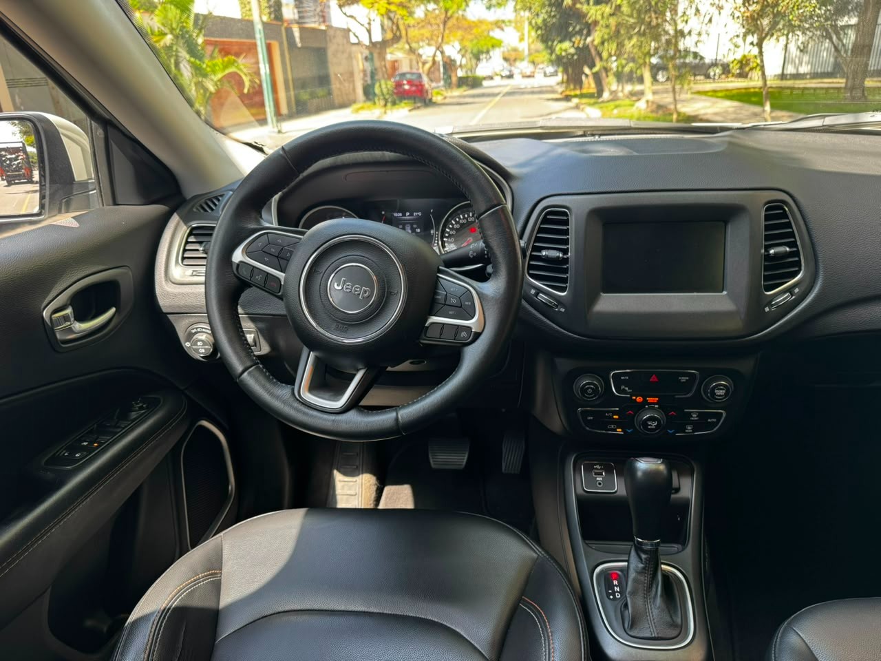 JEEP COMPASS 2360 GASOLINA 5P SUV,TODOTERRENOS