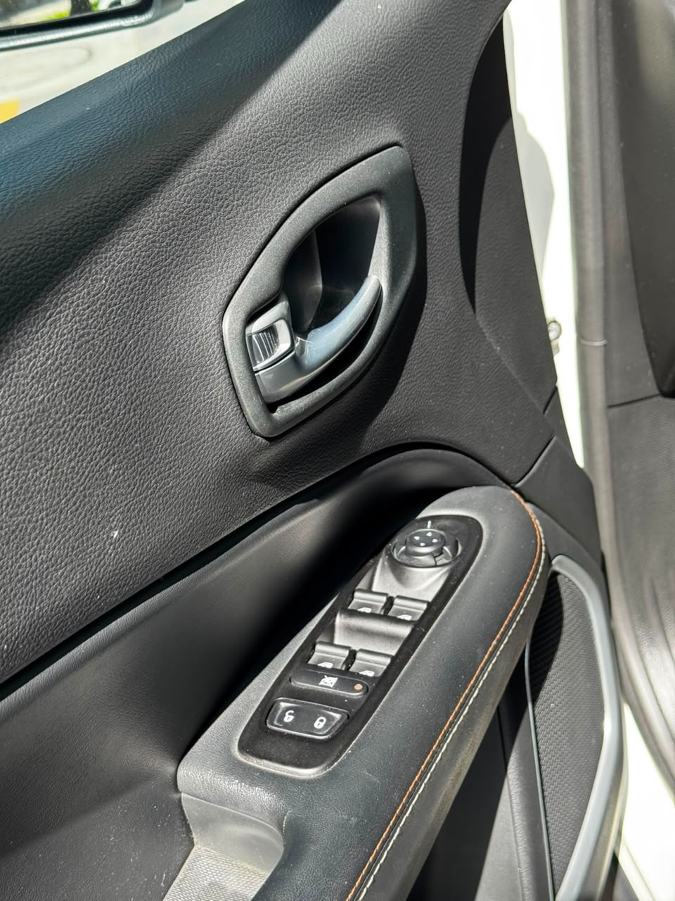 JEEP COMPASS 2360 GASOLINA 5P SUV,TODOTERRENOS