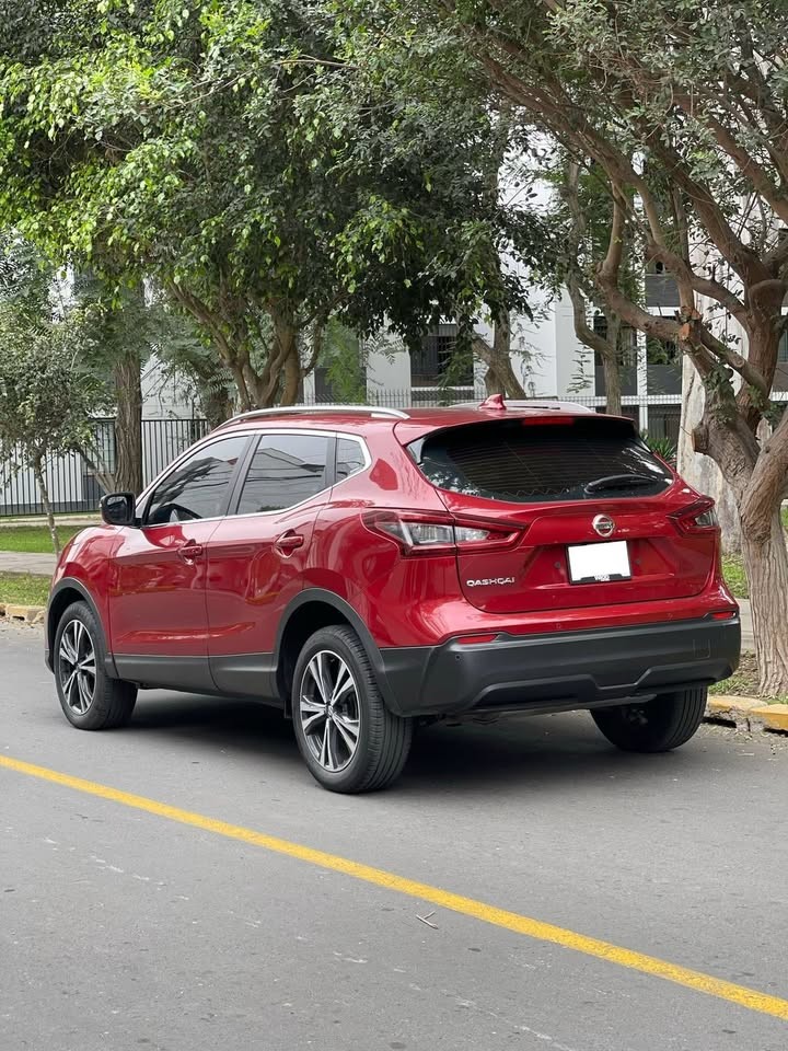 NISSAN - 4