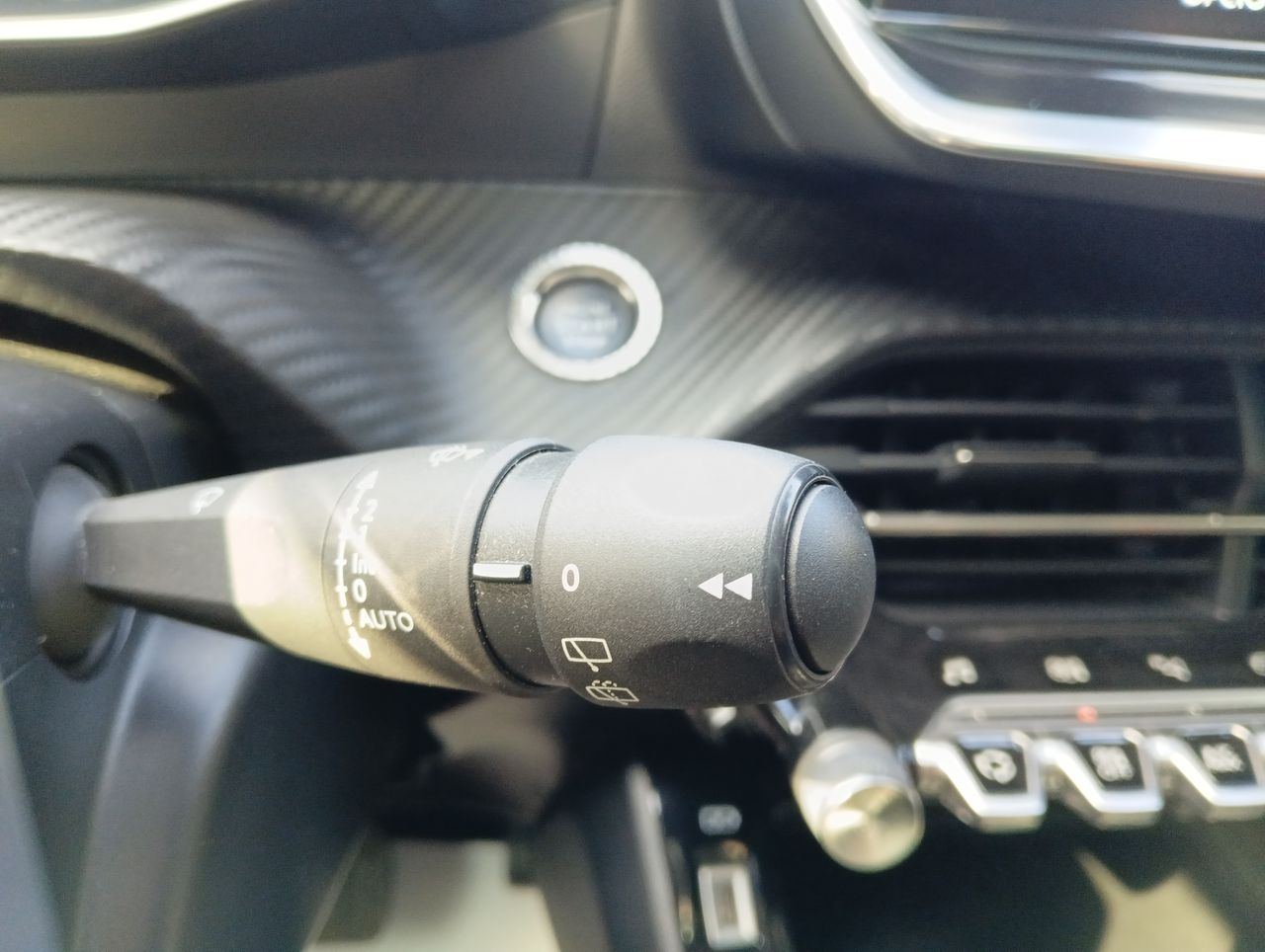 PEUGEOT 2008 1200 GASOLINA 5P SUV,TODOTERRENOS