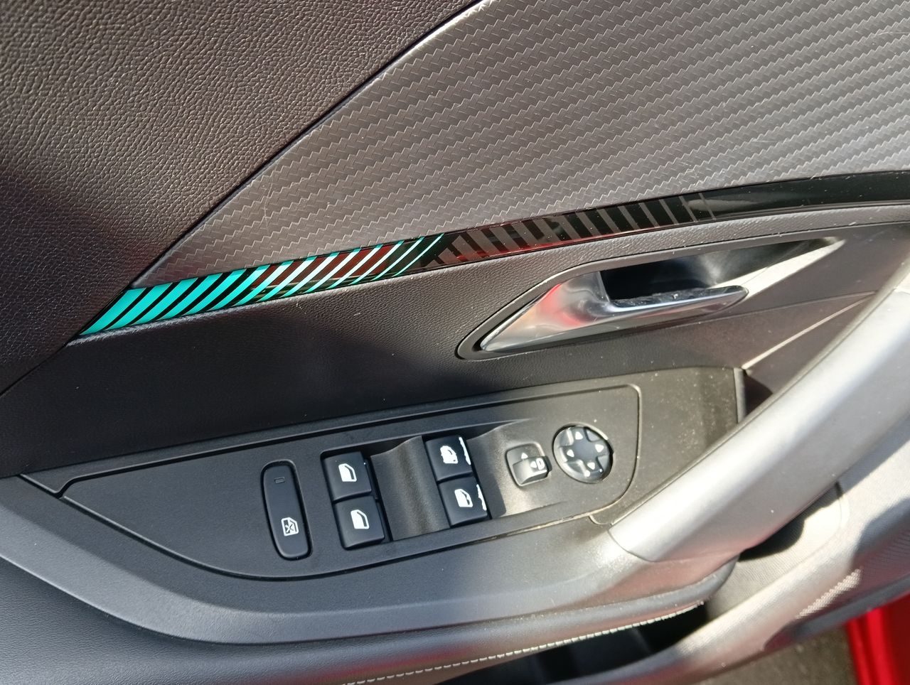 PEUGEOT 2008 1200 GASOLINA 5P SUV,TODOTERRENOS