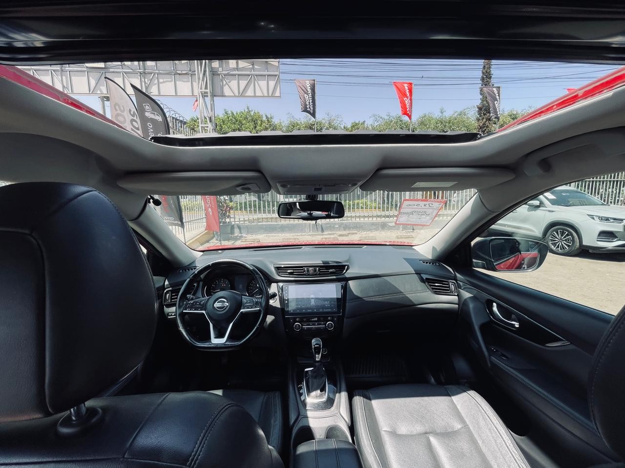 NISSAN - 15