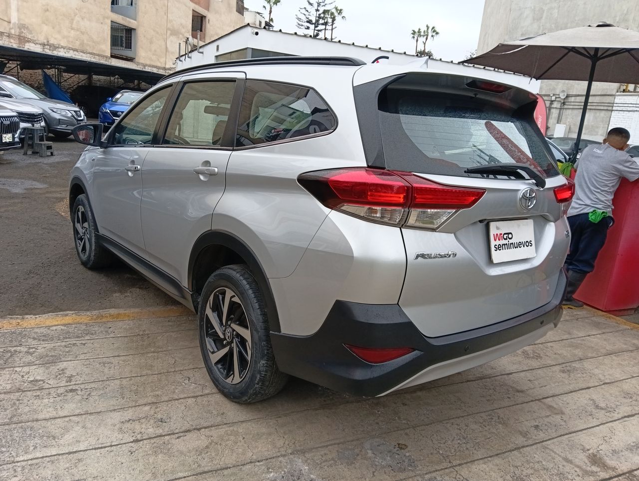 TOYOTA - 5