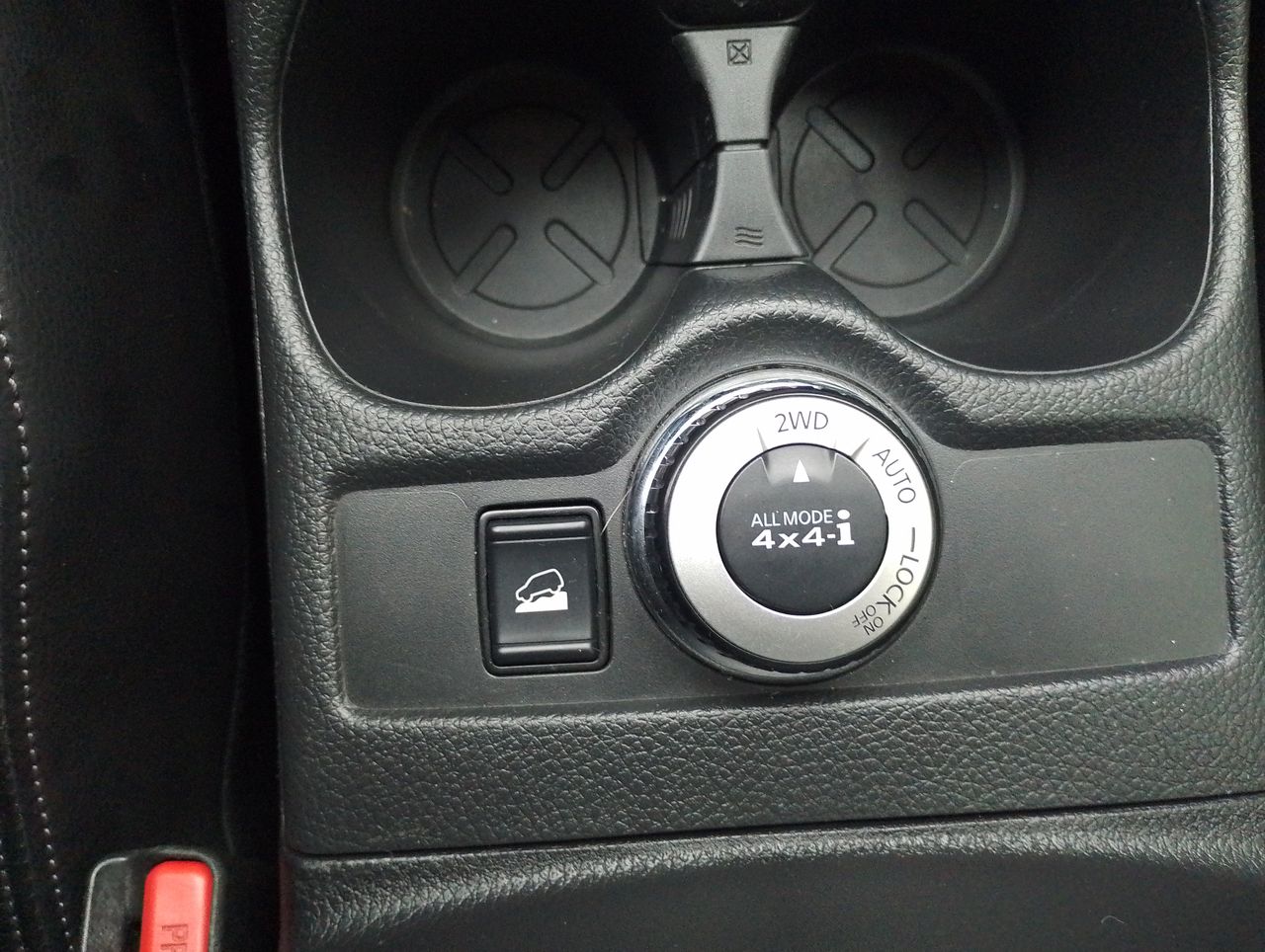 NISSAN - 16