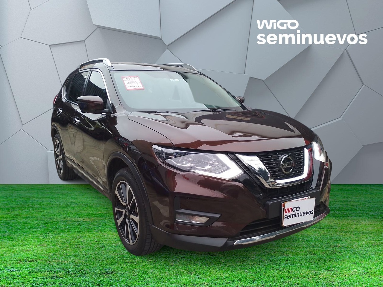 NISSAN