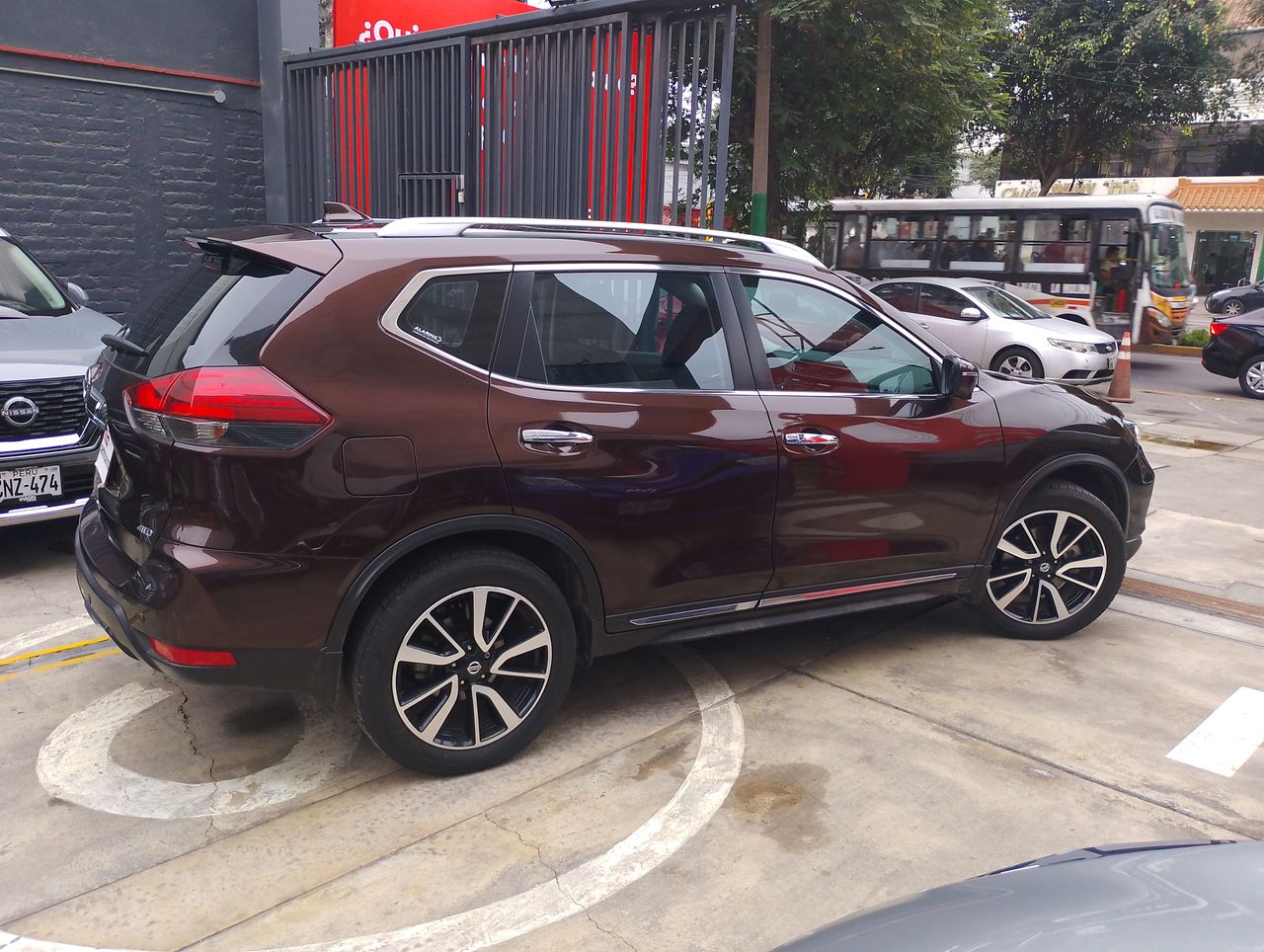 NISSAN - 8