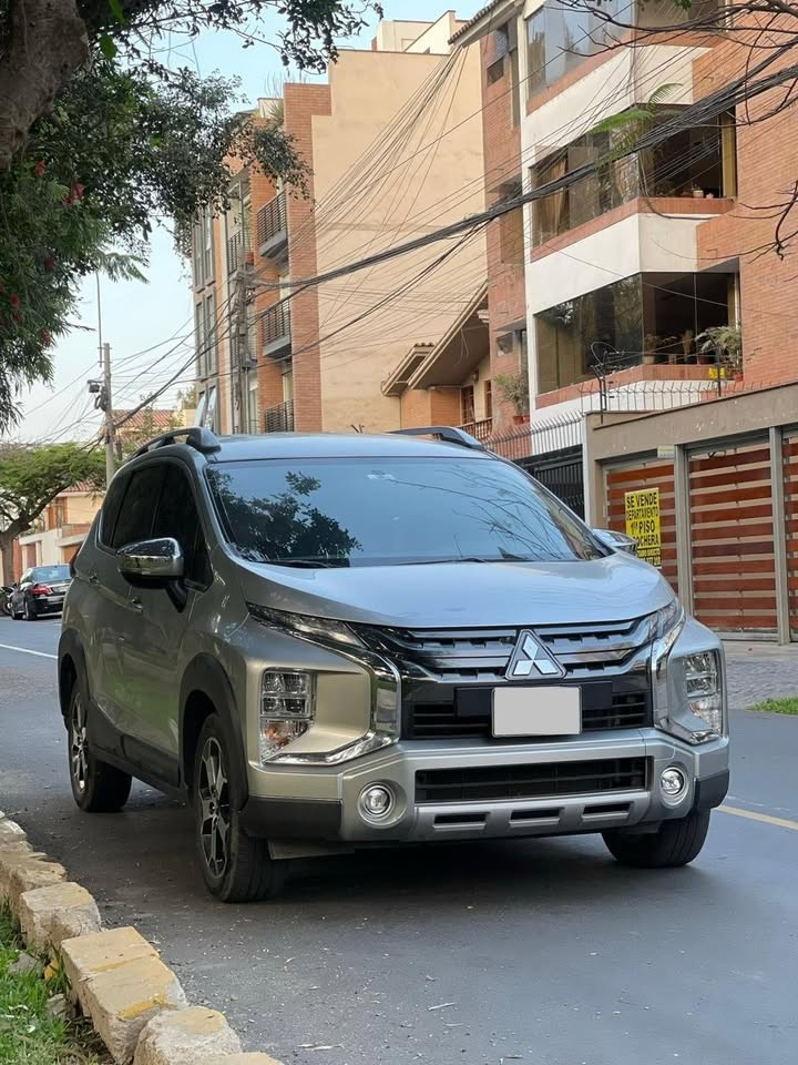 MITSUBISHI - 6
