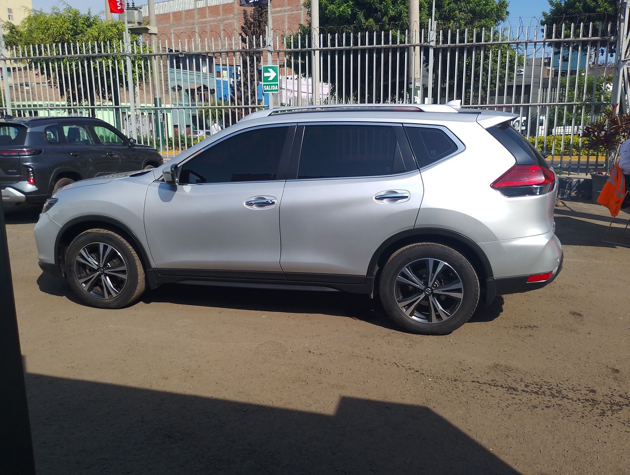 NISSAN - 3