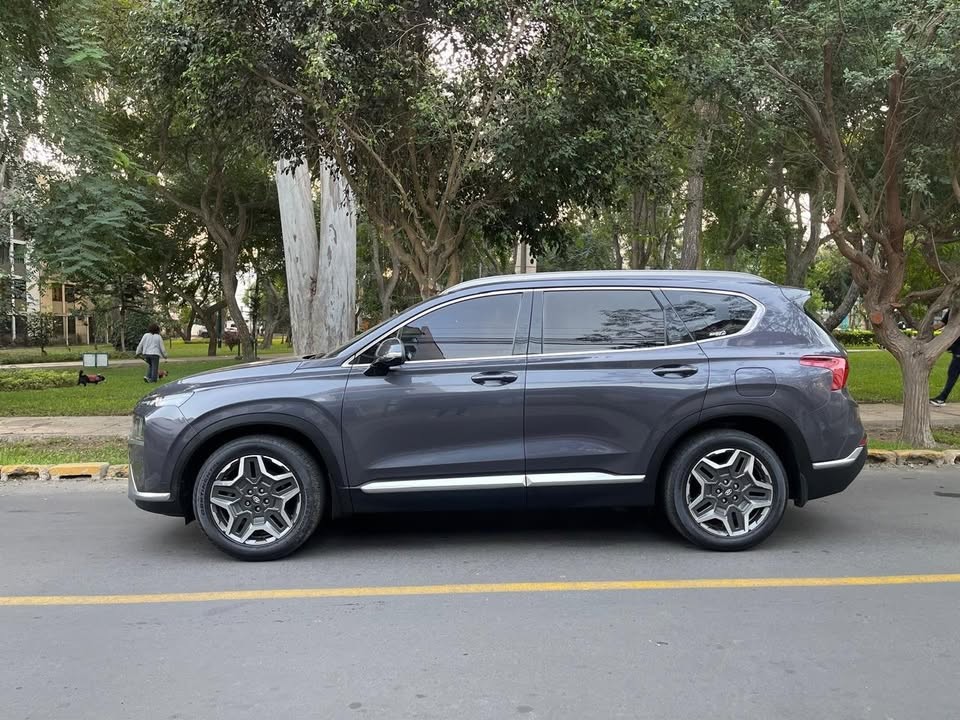 HYUNDAI - 3