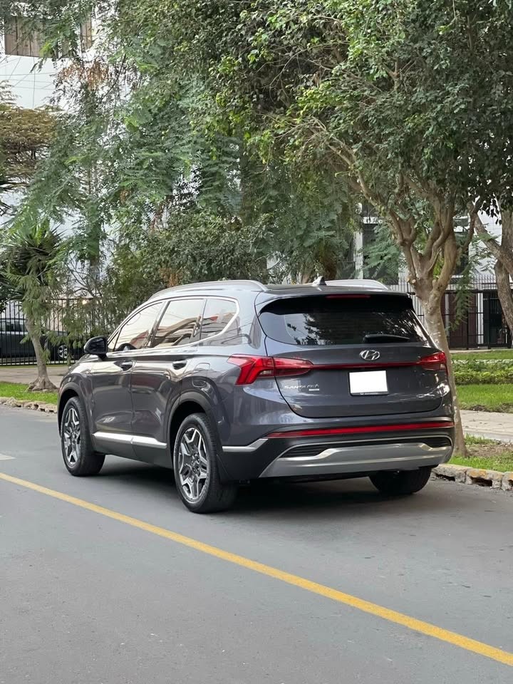 HYUNDAI - 4