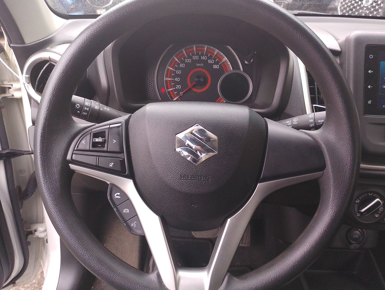 SUZUKI - 18