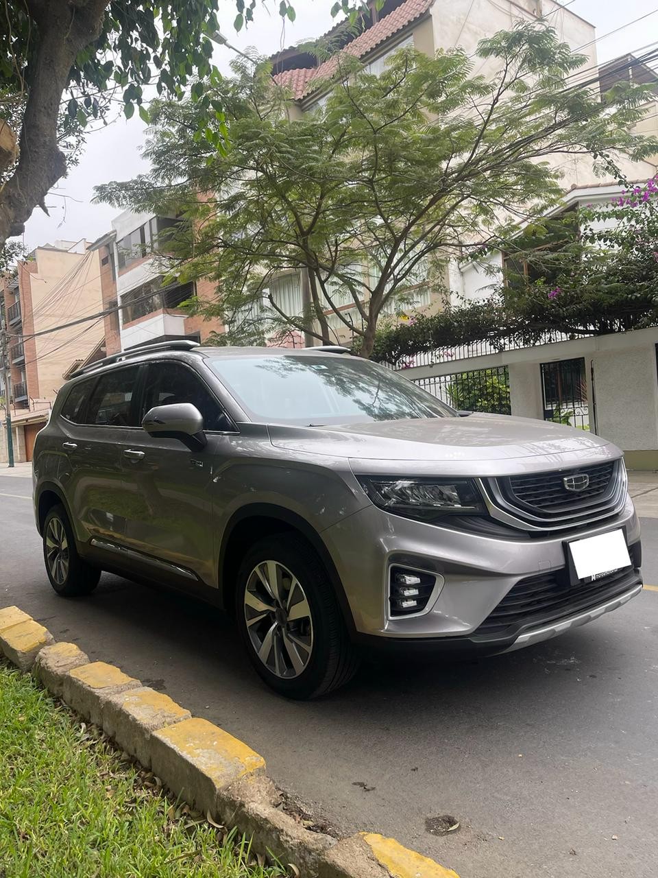 GEELY - 4
