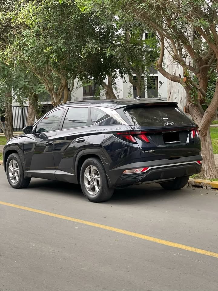 HYUNDAI - 4
