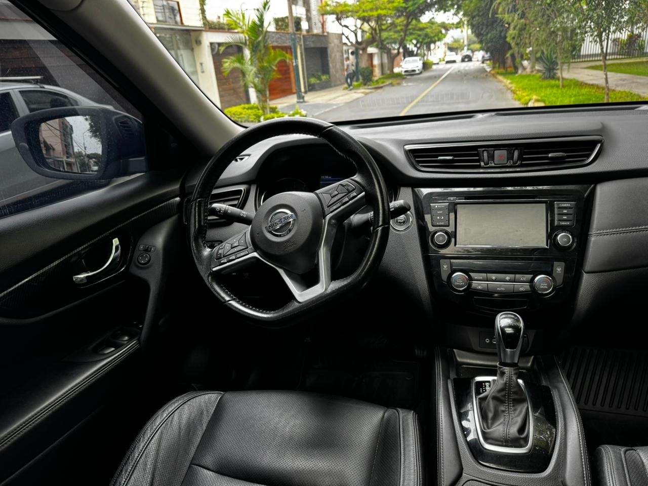 NISSAN - 6