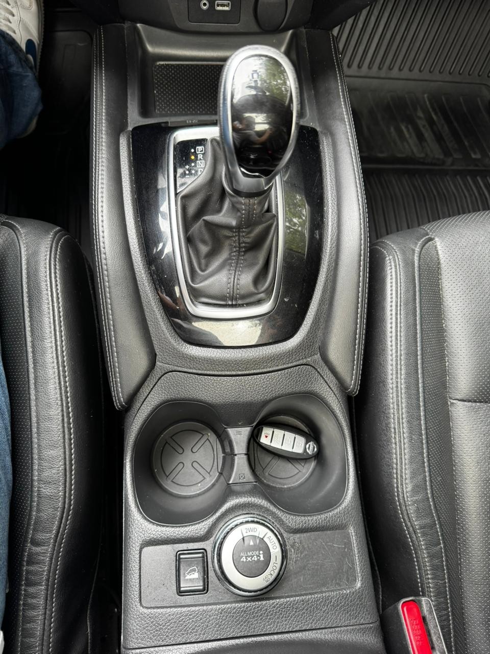 NISSAN - 11
