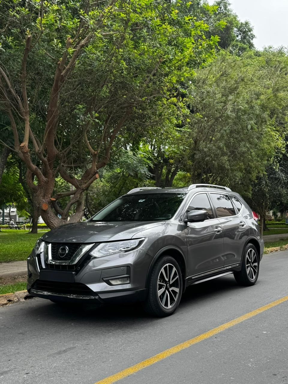 NISSAN - 2