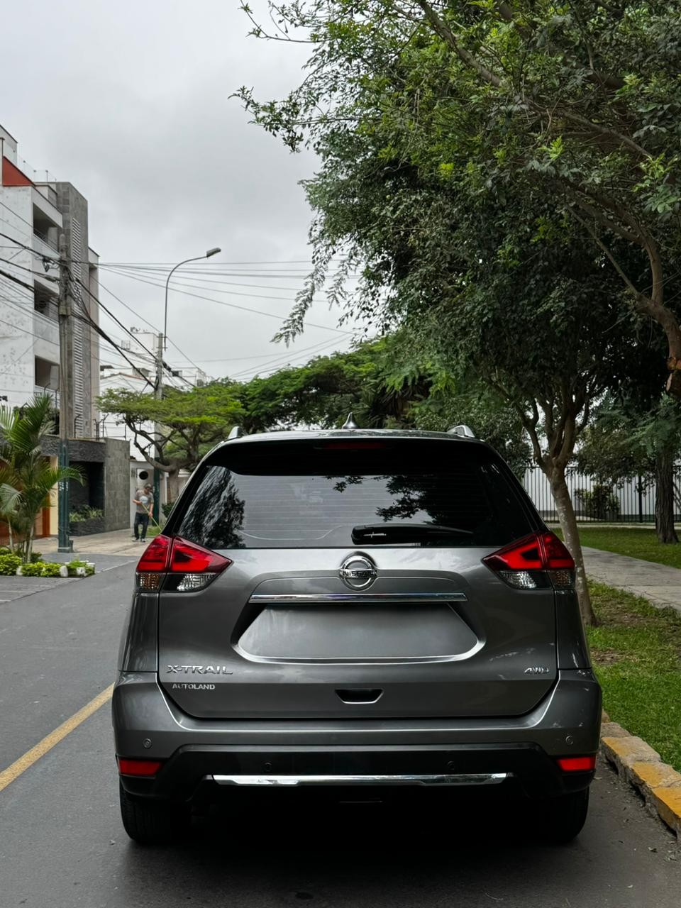 NISSAN - 6