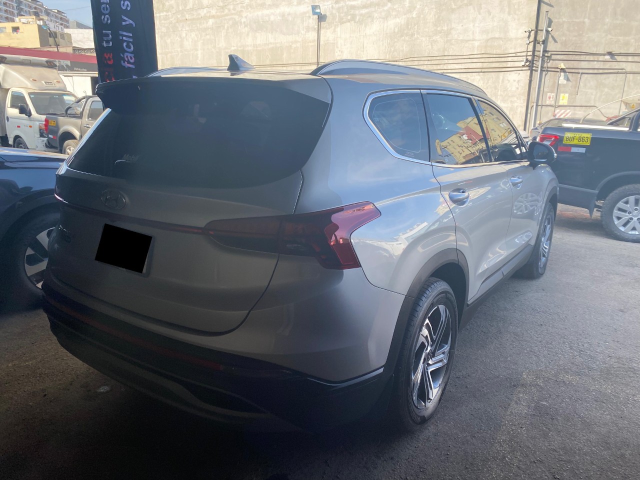 HYUNDAI - 3