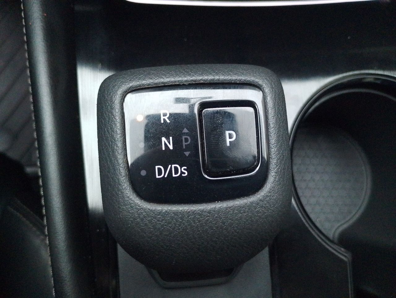 NISSAN - 14