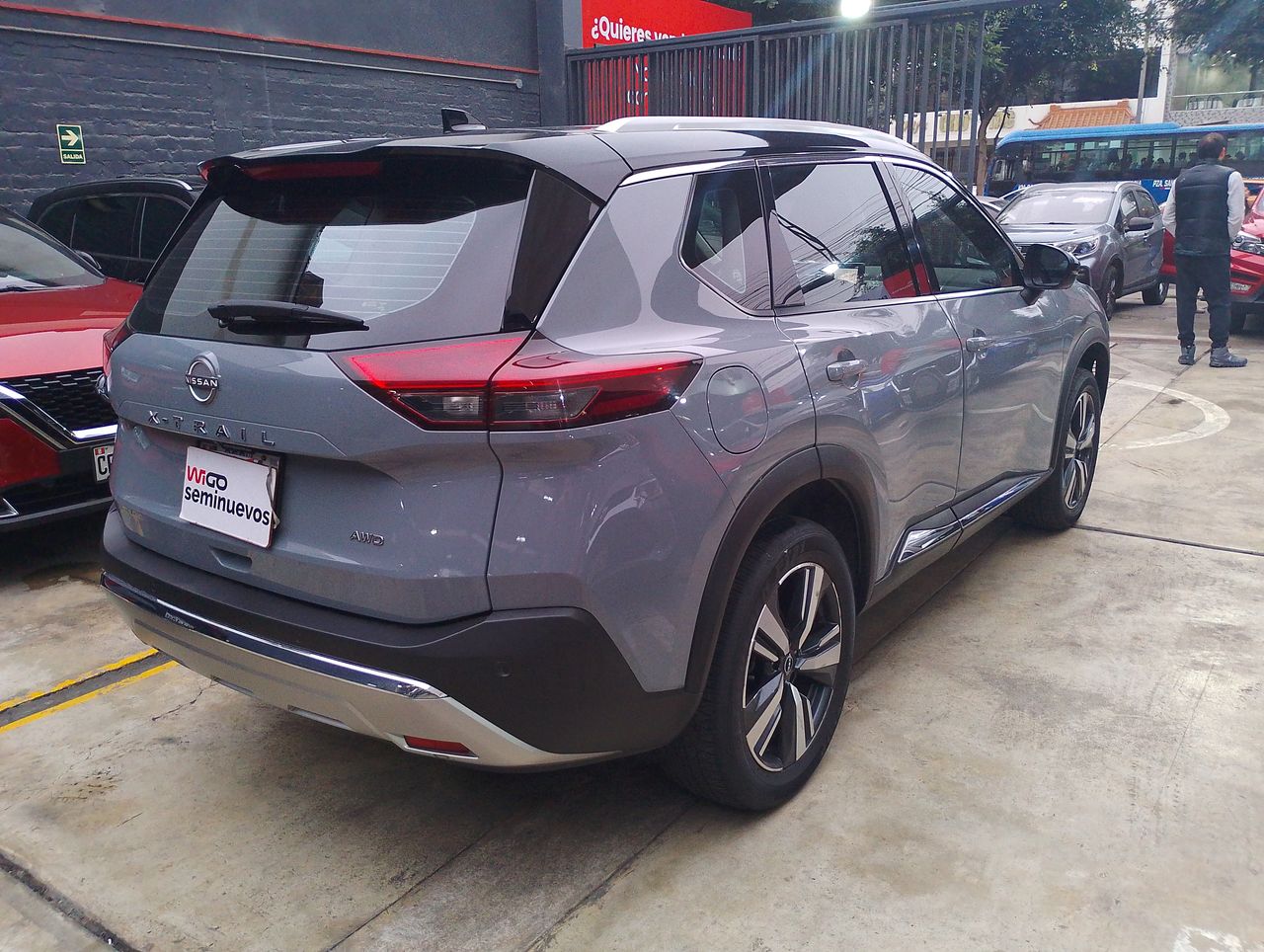 NISSAN - 8