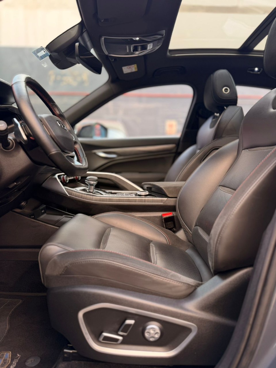 GEELY - 6
