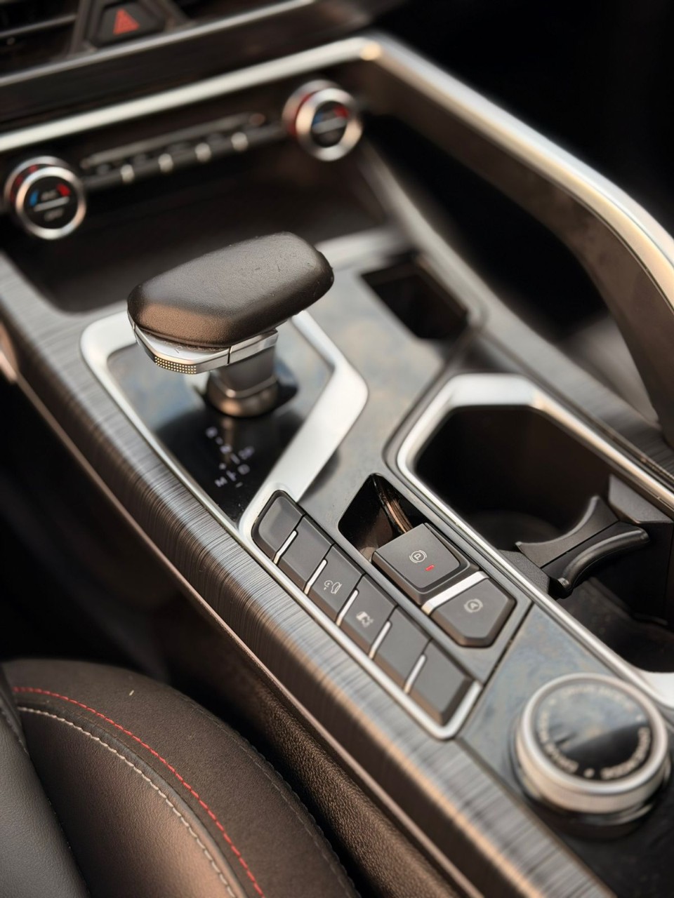 GEELY - 11